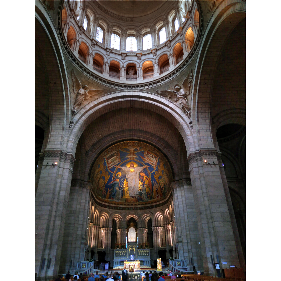 Interior de la Basílique du Sacré Coeur, Montmartre, París, Francia.